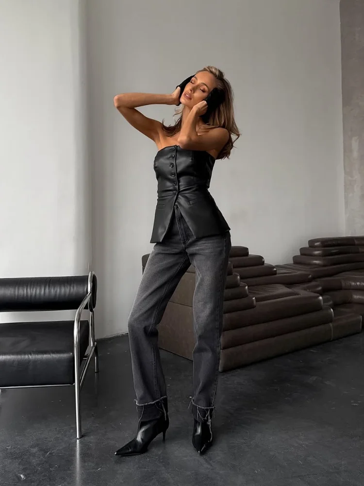 

Chic Black Leather Strapless Top Women Sexy Backless Off-shoulder Single Breasted Slim Blouse 2026 Lady Daily Highstreet Tops