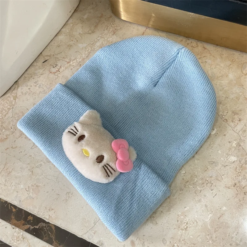 قبعة أطفال محبوكة مطرزة من Hello Kitty كارتونية أمريكية شعبية للخريف والشتاء قبعة دافئة للعطلات وهدية عيد الميلاد