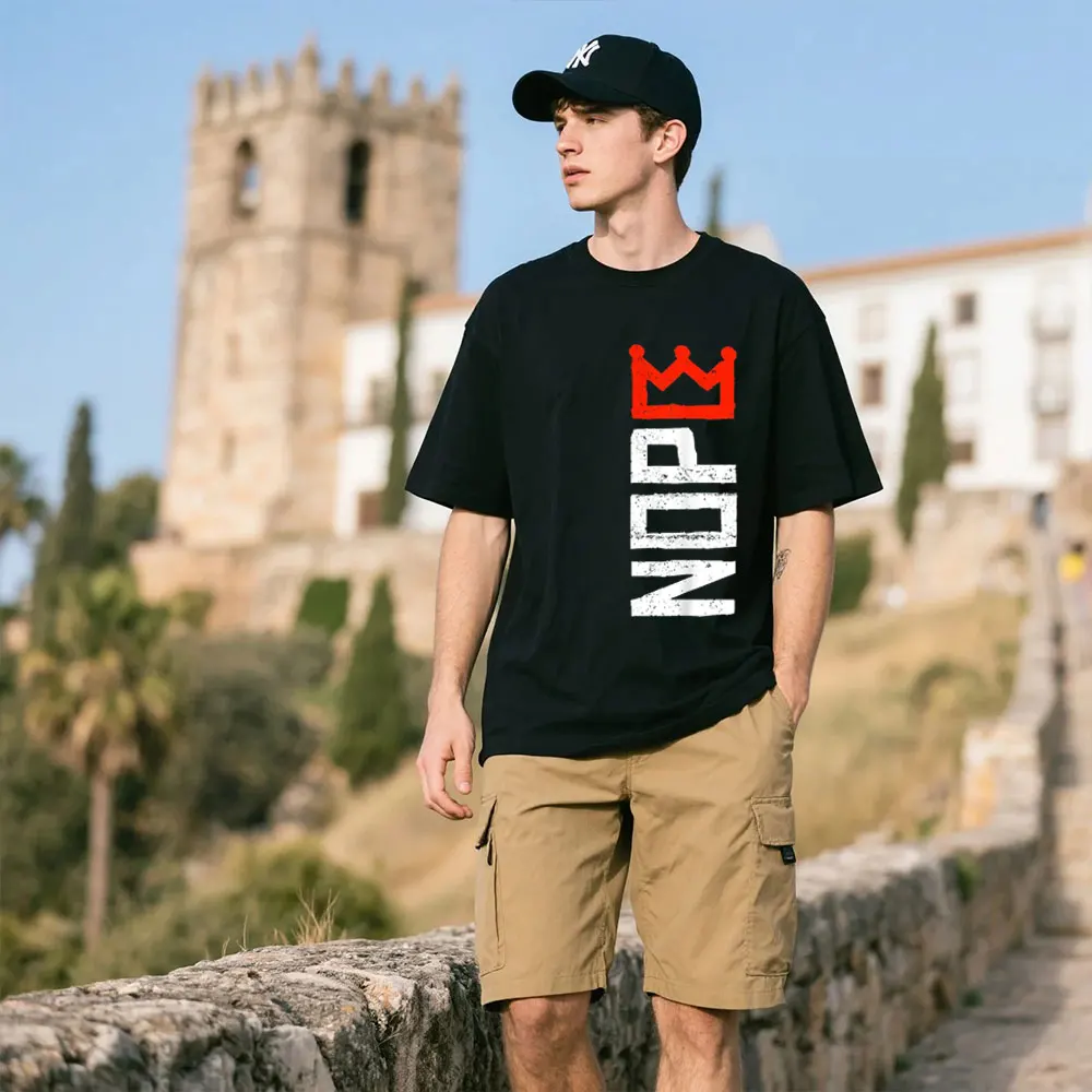 

No Kings Protest Sign Vertical T-Shirt Summer Unisex Loose Harajuku Breathable Camisetas Comfortable Personality Sweatshirt