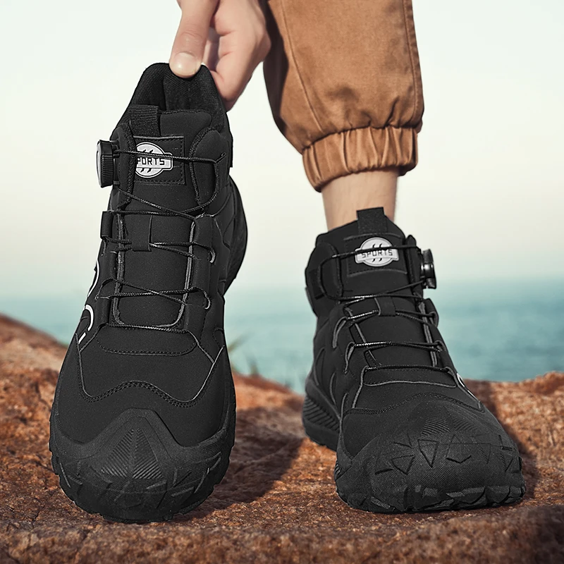 Klassische Herrenstiefel mit hohem Schaft, strapazierfähige Sohle, weiches Obermaterial, klassisch und modisch, geeignet zum Wandern und für Outdoor-Aktivitäten. – Detail 3