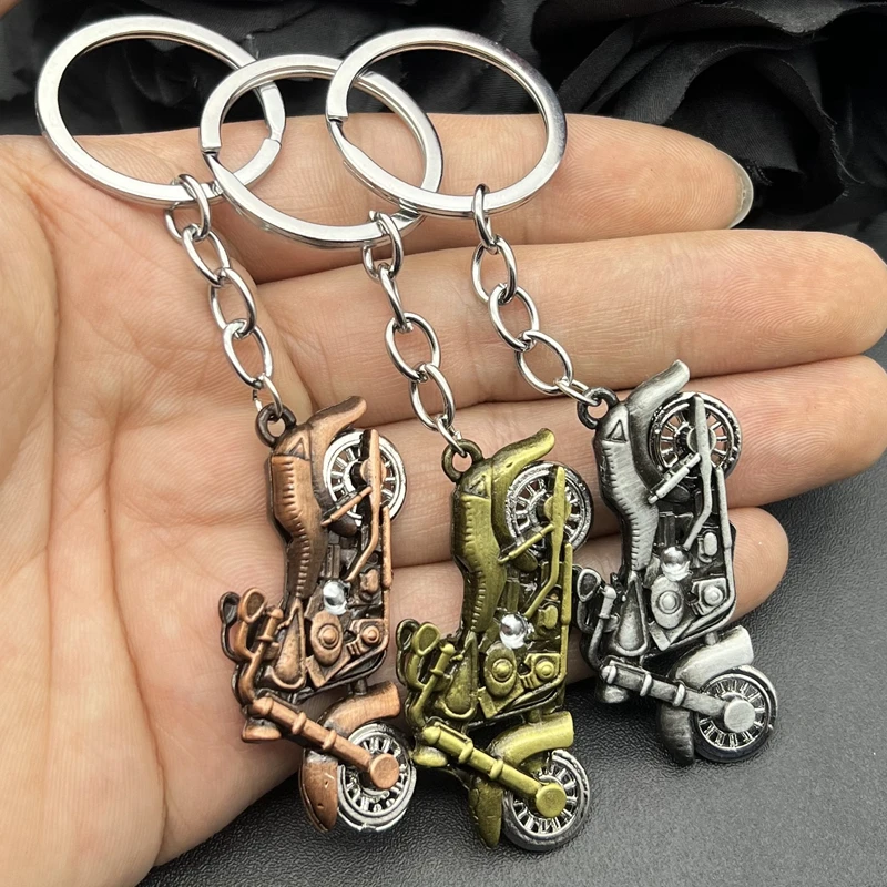 Hot Selling Retro Alloy Punk Style Old School Hip Hop Keychain Locomotive Pendant Trendy Motorcycle  Key Chain for Men Jewelry