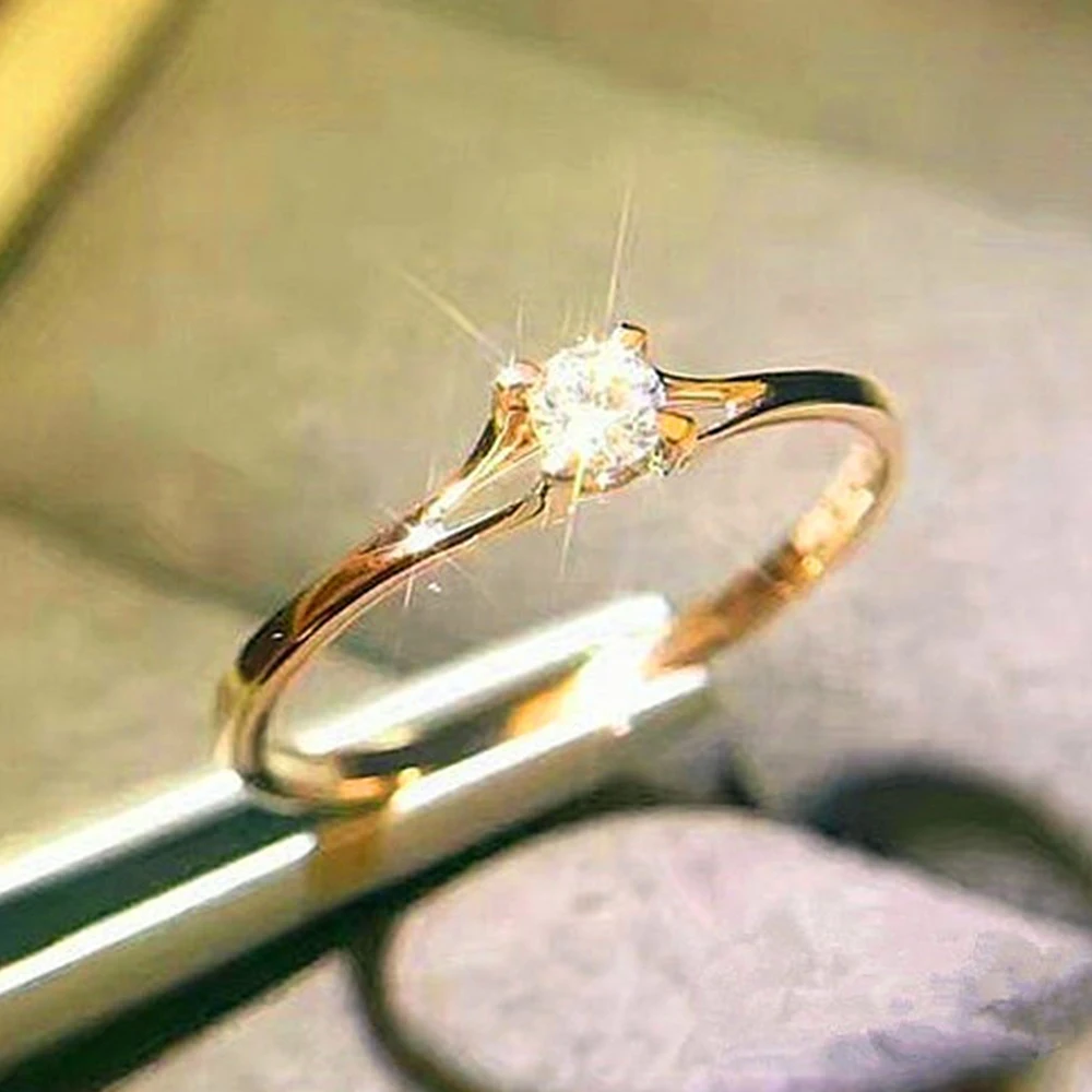 Huitan minimalistyczne damskie obrączki z 4MM cyrkonią sześcienną proste eleganckie kobiece akcesoria na palce obrączki zaręczynowe biżuteria