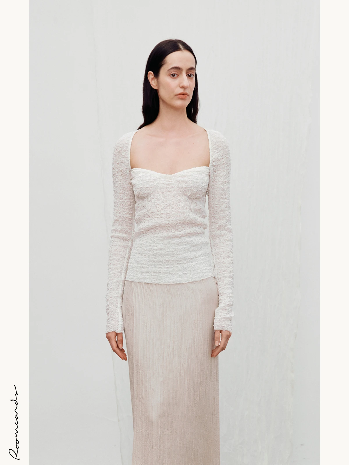 

Low Cut Long Sve Silk Top Women's Summer Faion Textured Bubble Design Slim Fit French Sle Pure Color Casual Wear