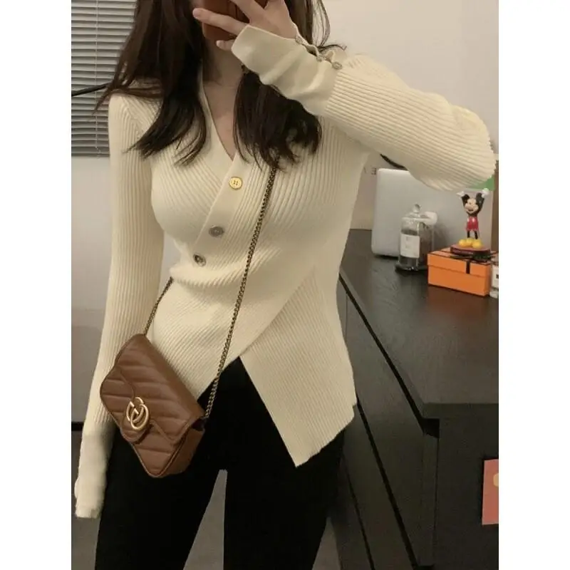 

2025 Woman V-Neck Sweater Autumn Winter New Model Slit Pullover Base Shirt Innerwear Pure Desire Style Thin Version Knitwear