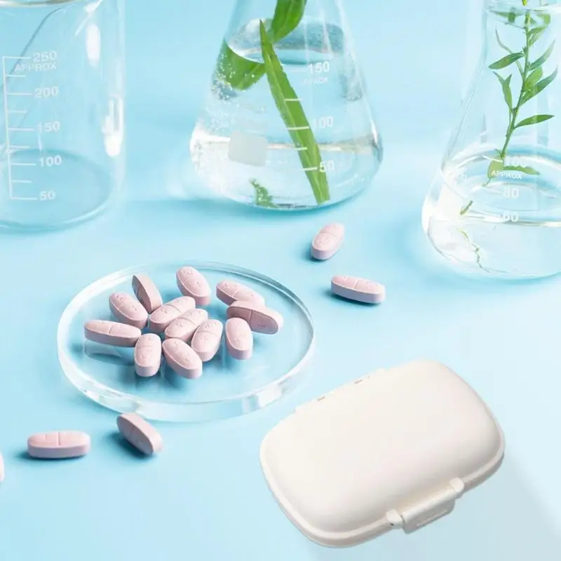 Pill Holder Portable Pill Case For Purse Travel Size Containers 8-Compartments Daily Pill Box Organizer For Cod Liver Oil