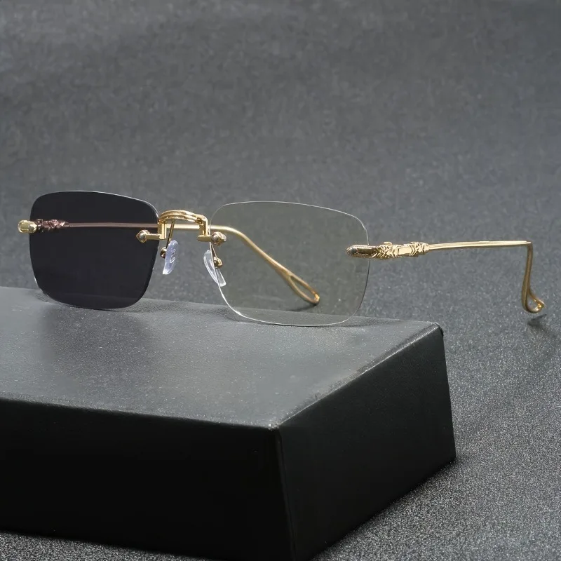 

Trendy Square Photochromic Anti Blue Light Glasses for Both Men and Women, Flat Lenses Suitable for Daily Wear