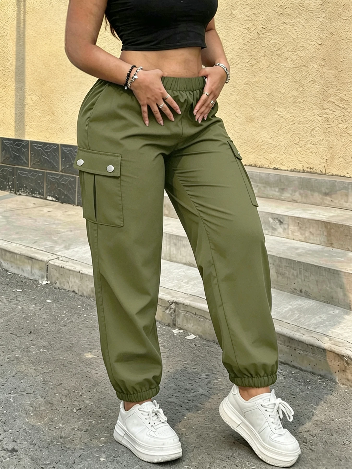 Women Cargo Jogger Pants Elastic High Waist Multi‑Pocket Button Decor Loose Casual Streetwear Trousers