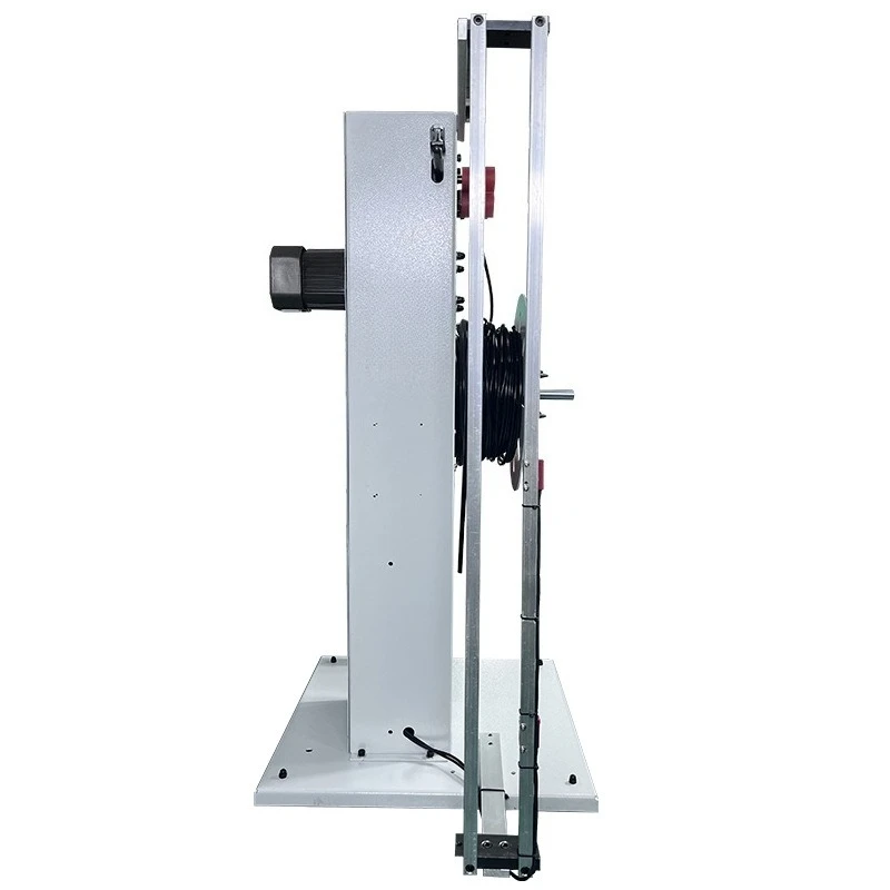 The infrared induction automatic tube feeding machine uses the active pay-off frame synchronously with the cutting machine