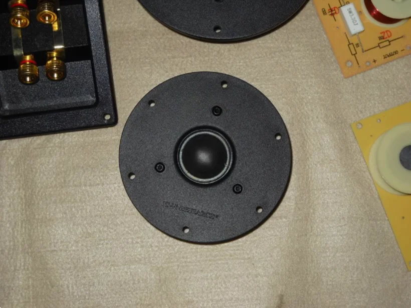 Z-755 طقم مكبر صوت 8 بوصة DIY HIVI D8.8+DMA-A+Q1R+DN-DC2.3F طقم مكبر صوت ثلاثي الاتجاه (المنتج النهائي)