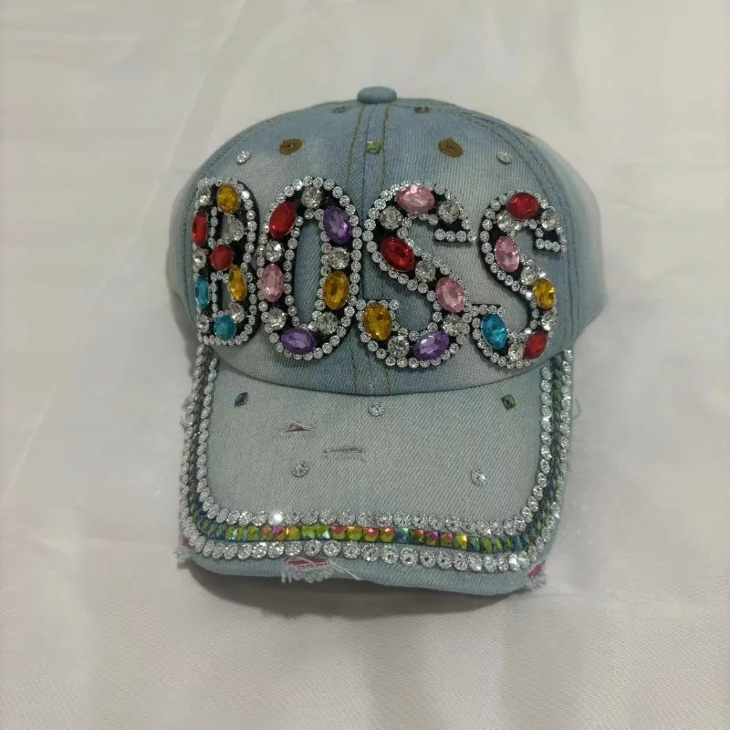 2025 جديد الماس رصع رسالة BOSS قبعة بيسبول الدنيم مع ثقوب ، تنوعا في الهواء الطلق ظلة وقبعة الحماية من الشمس للنساء