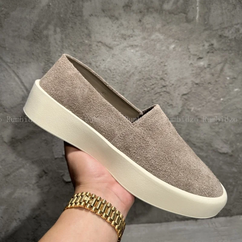 

2025 лаконичные мужские туфли на плоской подошве с круглым носком из матовой воловьей кожи, износостойкие удобные однотонные повседневные кроссовки, повседневная прогулочная обувь