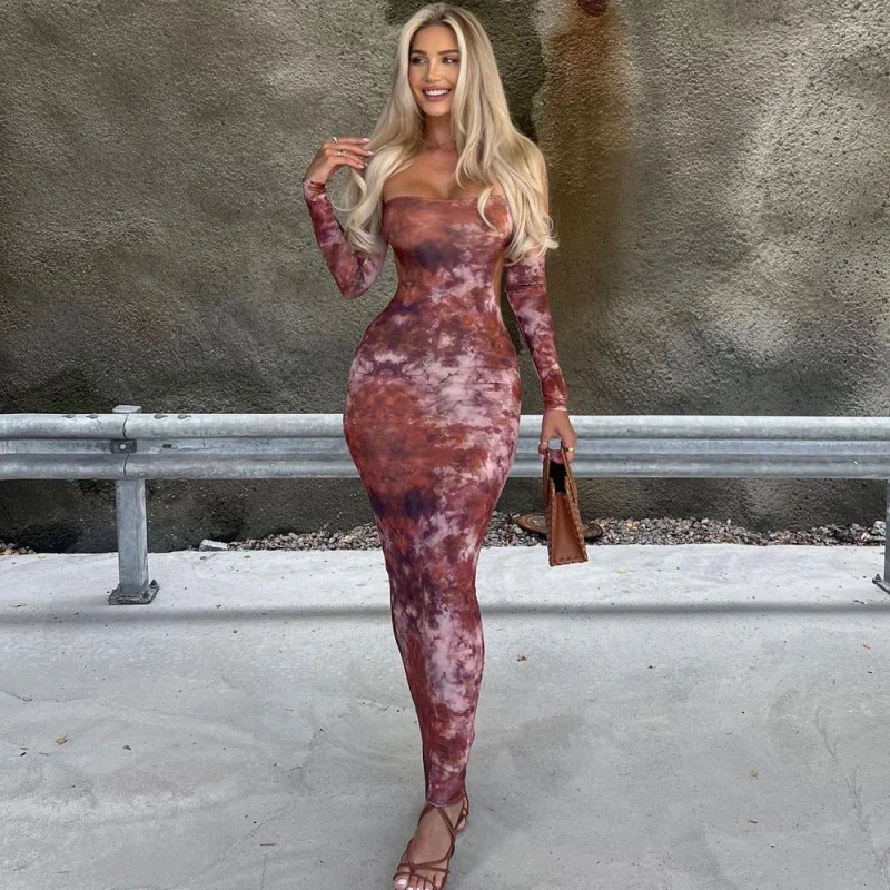 เดรสทรงเข้ารูปพิมพ์ลายสไตล์ยุโรปและอเมริกา แขนกุด เปิดไหล่ โชว์หลัง ขายดีช่วงฤดูใบไม้ร่วง