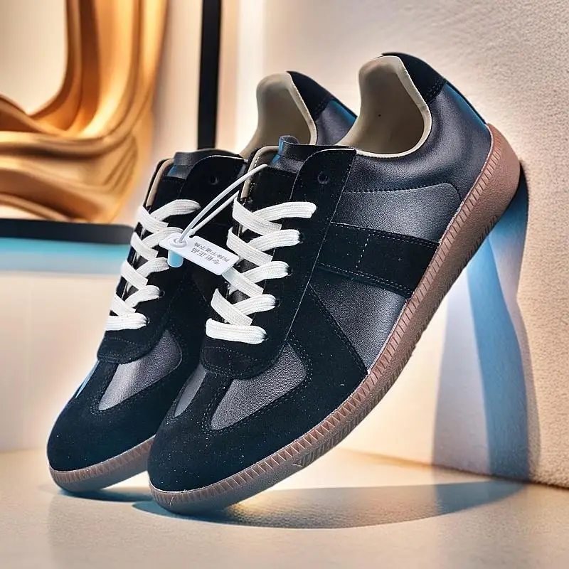 

2024, новые повседневные маленькие белые туфли. Удобная, простая и универсальная спортивная обувь.