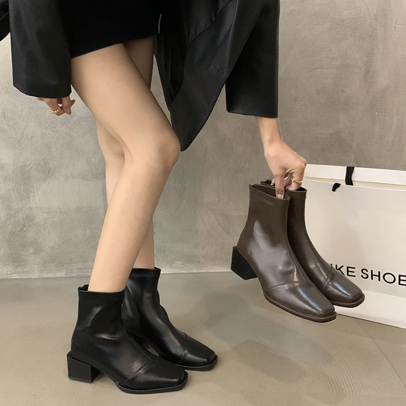 

Женские ботильоны с квадратным носком, на толстом каблуке