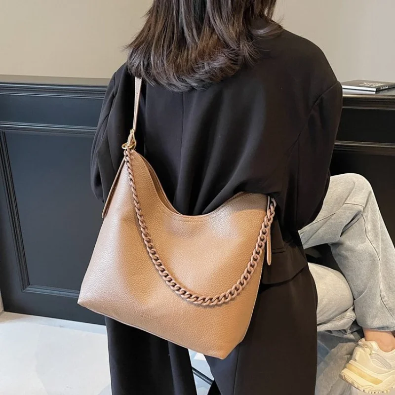 

Богемная сумка через плечо для женщин. Богемная сумка через плечо с цветочным узором. Легкая повседневная прогулка.