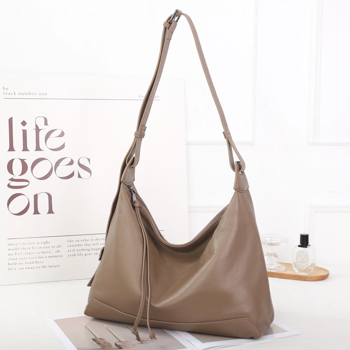 

Женская большая сумка через плечо из натуральной мягкой кожи, роскошная дизайнерская брендовая женская сумка-тоут высокого качества, повседневная сумка для женщин