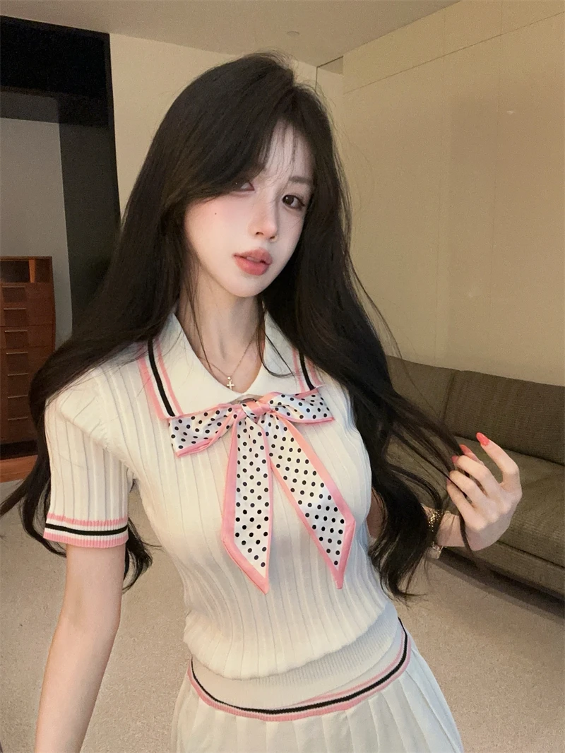 

Chic Neck Knot Short Sleeve Knitted T-Shirt Women Summer Anti-Aging Beautiful Pleated Skirt Fashion Two-Piece Set