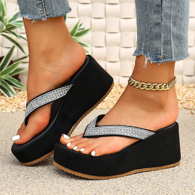 Clip Toe Shiny Crystal Starp Sandals Summer 2026 Comfortable Chunky Platform Flip Flops Women Thick Bottom Wedges Beach Sandals