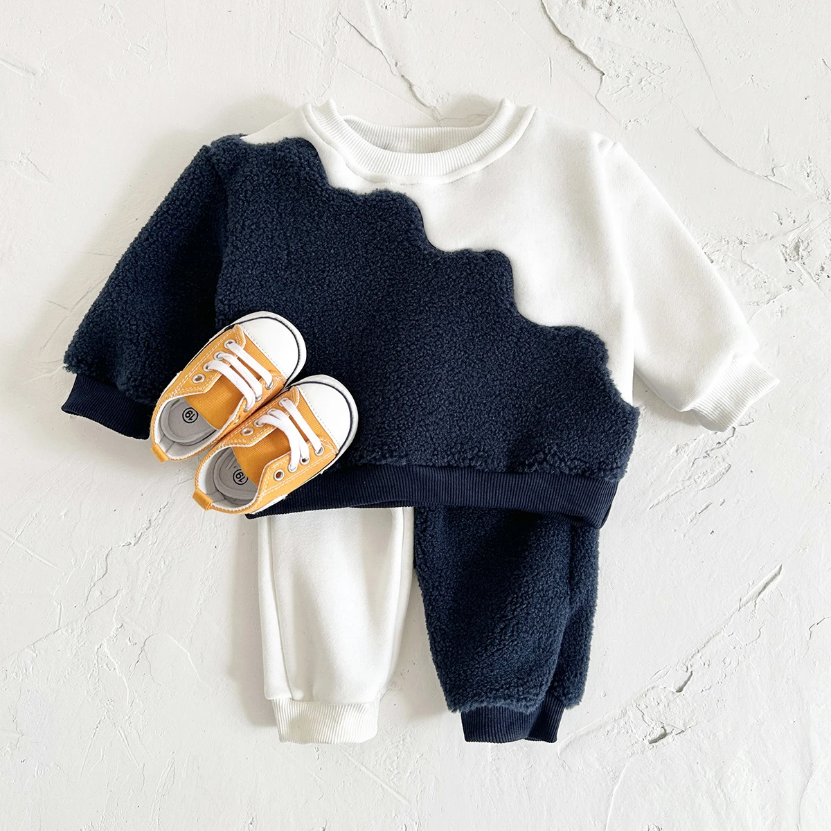 2Pcs Baby Boys Clothes New Casual Wear Lamb Wool Children Clothes Long Sleeves Sweatshirt Top Pants Color Block Kids Clothes