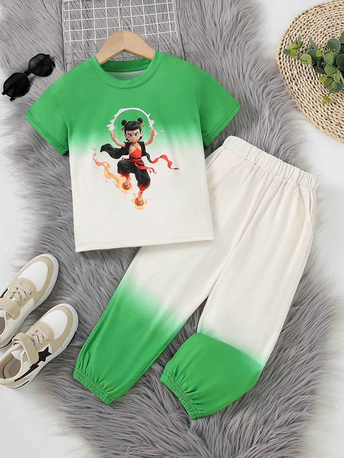 

Two Piece Summer Girls' Short Sleeved Gradient Color Movie Nezha Hot Stamping Casual Fashion Set