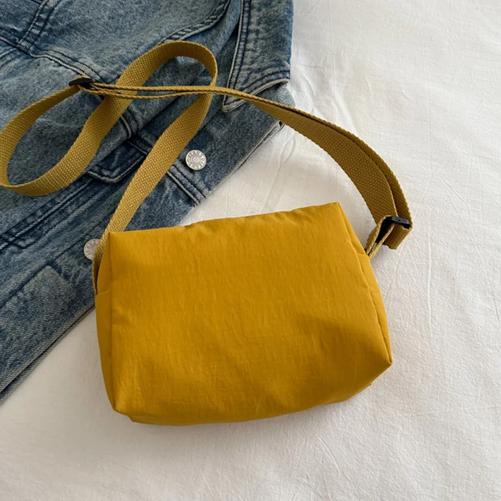 Leichte Damen-Umhängetasche für Pendler, einfache, einfarbige Sport-Hüfttasche, lässige Brusttasche für den täglichen Gebrauch und die Arbeit – Detail 16