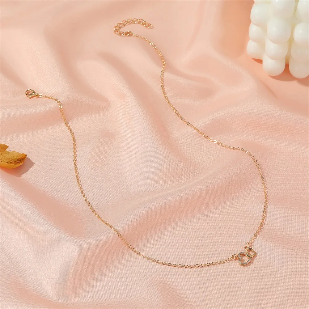 Vintage Heart Necklace Women Love Shape Fashion Design Collarbone Chain Simple Love Jewelry Jewelry for Girls