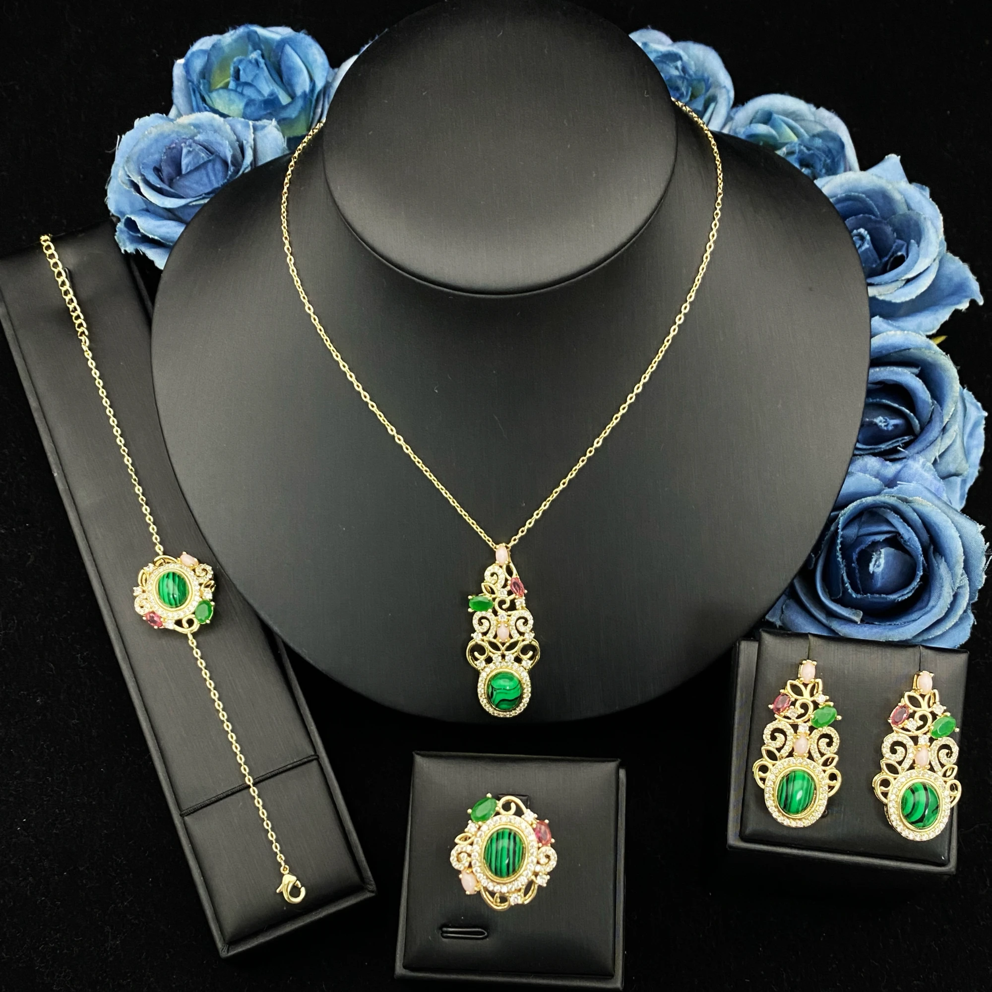 

Женский комплект украшений Falair, 4 предмета: винтажный французский стиль, позолоченная медь с цирконием, браслет, кольцо, ожерелье, серьги