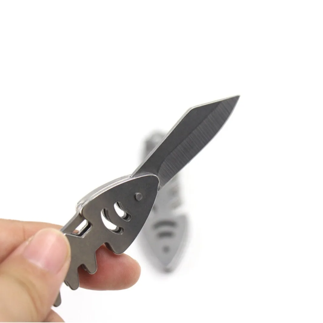 Mini Outdoor Folding Knife Creative Fish Bone Unboxing Portable Pocket Keychain Stainless Steel Tactical EDC Tool Cutter Pendant view 4