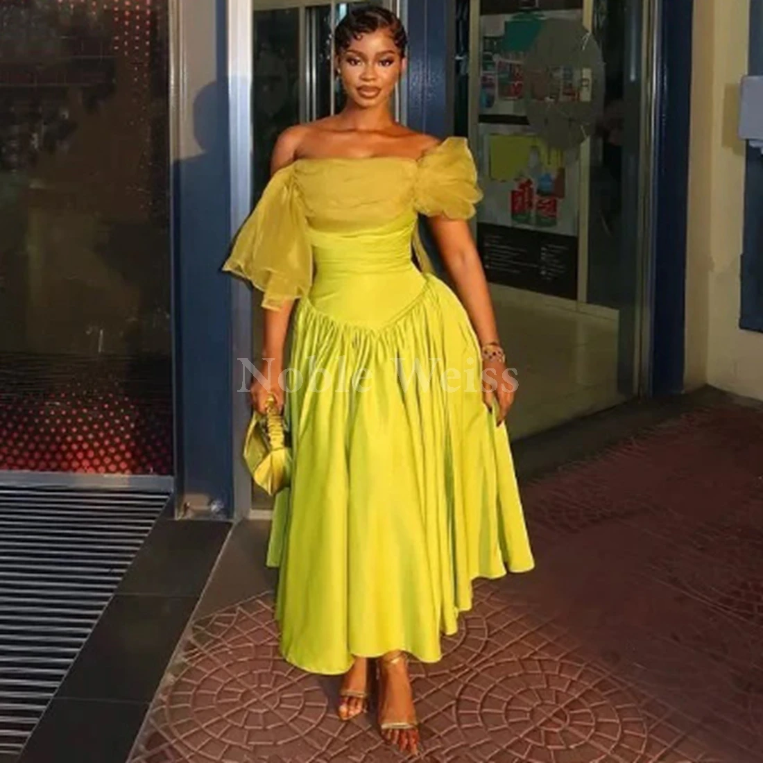 

Strapless Satin A LINE Prom Dresses Elegant Pleated Evening Gown for Women Customize