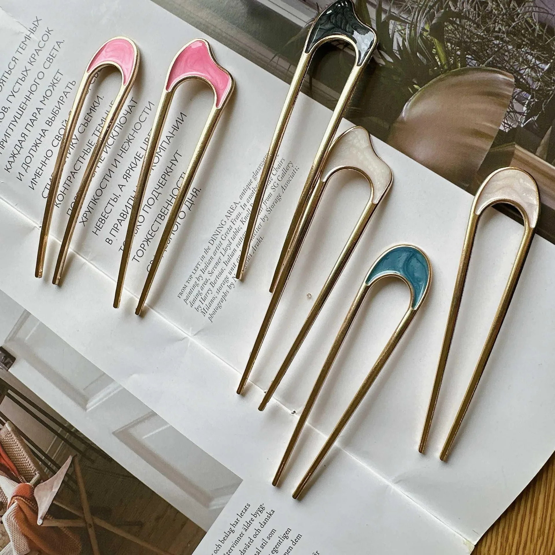 Ladies use elegant shell-glazed horns in gold and silver, fashionable, U-shaped metal hairpins, hair accessories and headwear image 6