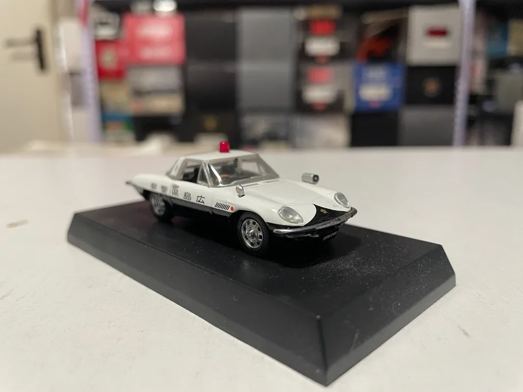 KYOSHO Diecast 1/64 Bilancia Mazda Cosmo Hiroshima Prefectoriale Auto Della Polizia In Lega Modello di Auto Giocattoli per I Ragazzi Regalo