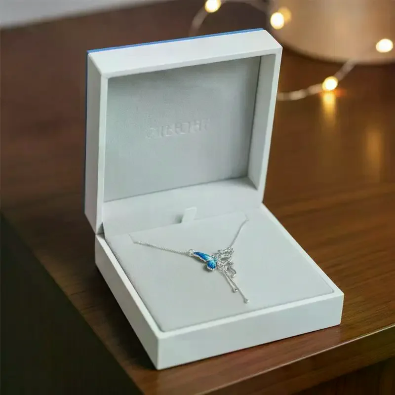 Shiny Blue Crystal Butterfly Pendant Clavicle Necklaces For Women Zinc Alloy Colorful Zircon Necklace Exquisite Jewelry