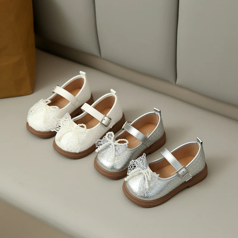 

Детские туфли-балетки с круглым носком, украшенные бисером, из натуральной кожи, универсальные, новинка 2026 года, модные туфли для девочек-принцесс с мягкой подошвой