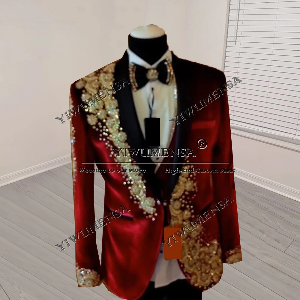 

Burgundy Velvet Wedding Suits For Men Luxury Beaded Rhinestone Blazers Outfit Customized Groom Tuxedos Formal Party Male Dress