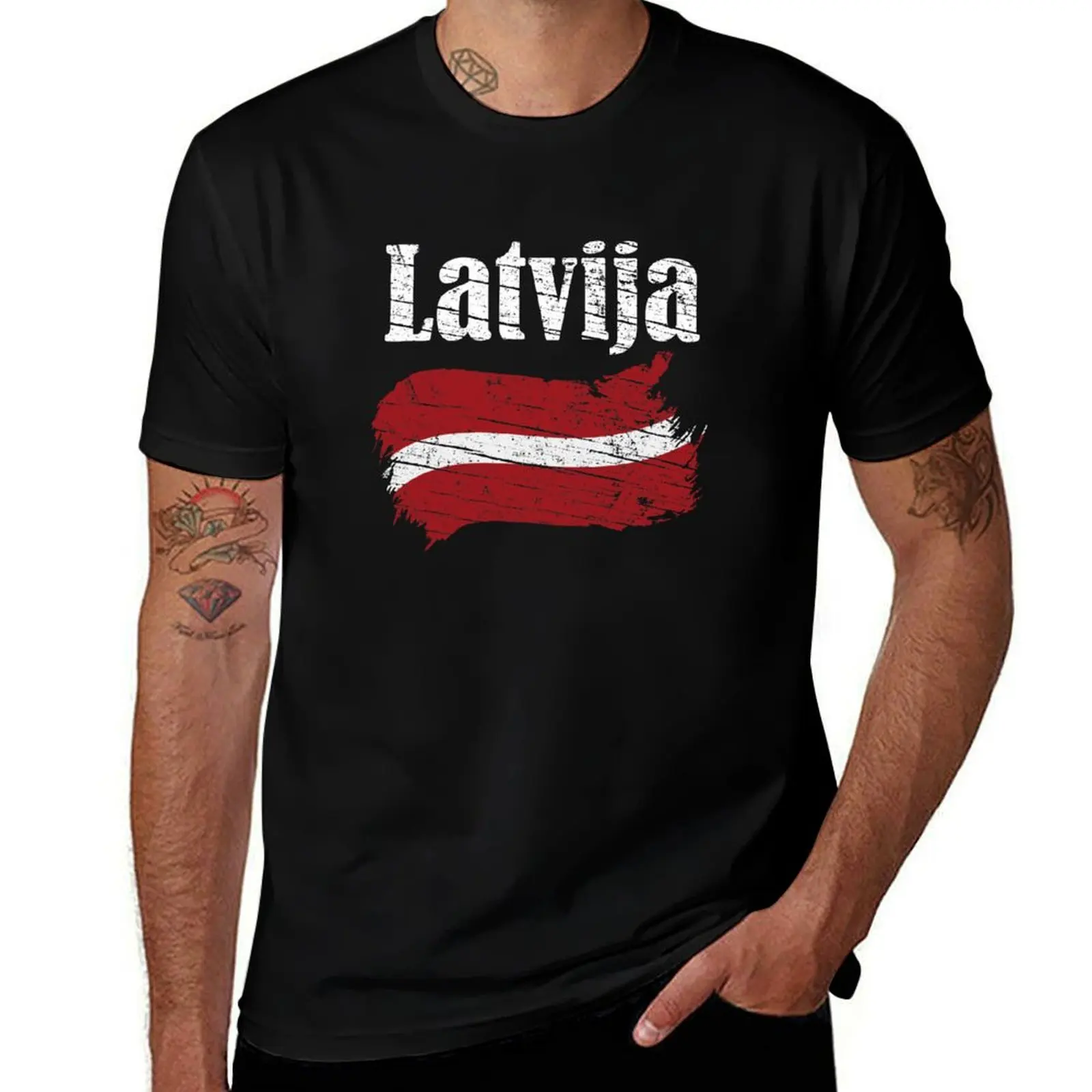 

Latvija Latvian Flag Vintage Graphic - Latvia Lovers Tourists Souvenir Cool National Gift T-Shirt sublime cotton t shirt men