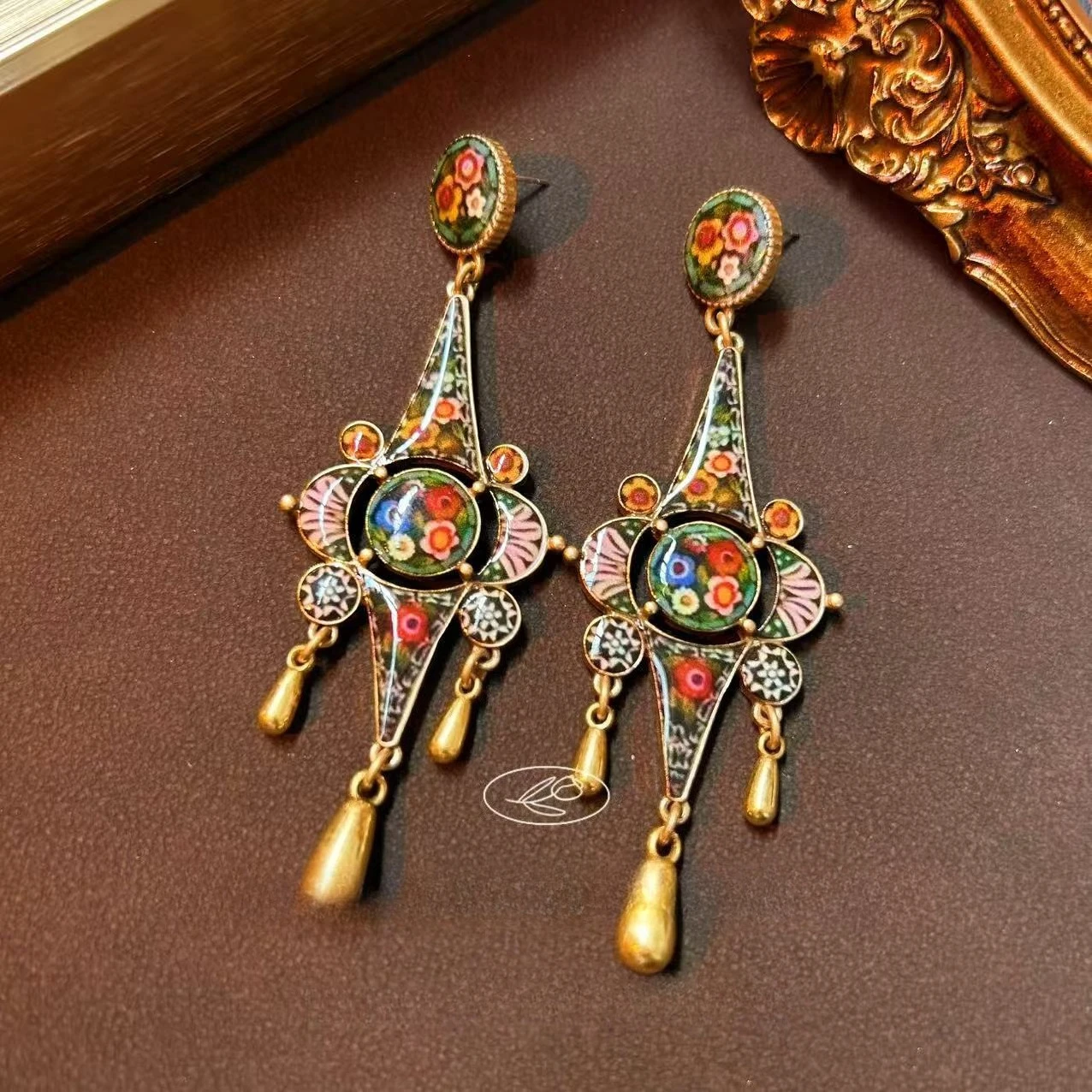

Vintage Jewelry Earrings for Women Elegant Pattern Design Classical Colorful Flowers Perfect for Daily Wearing Party Fashion