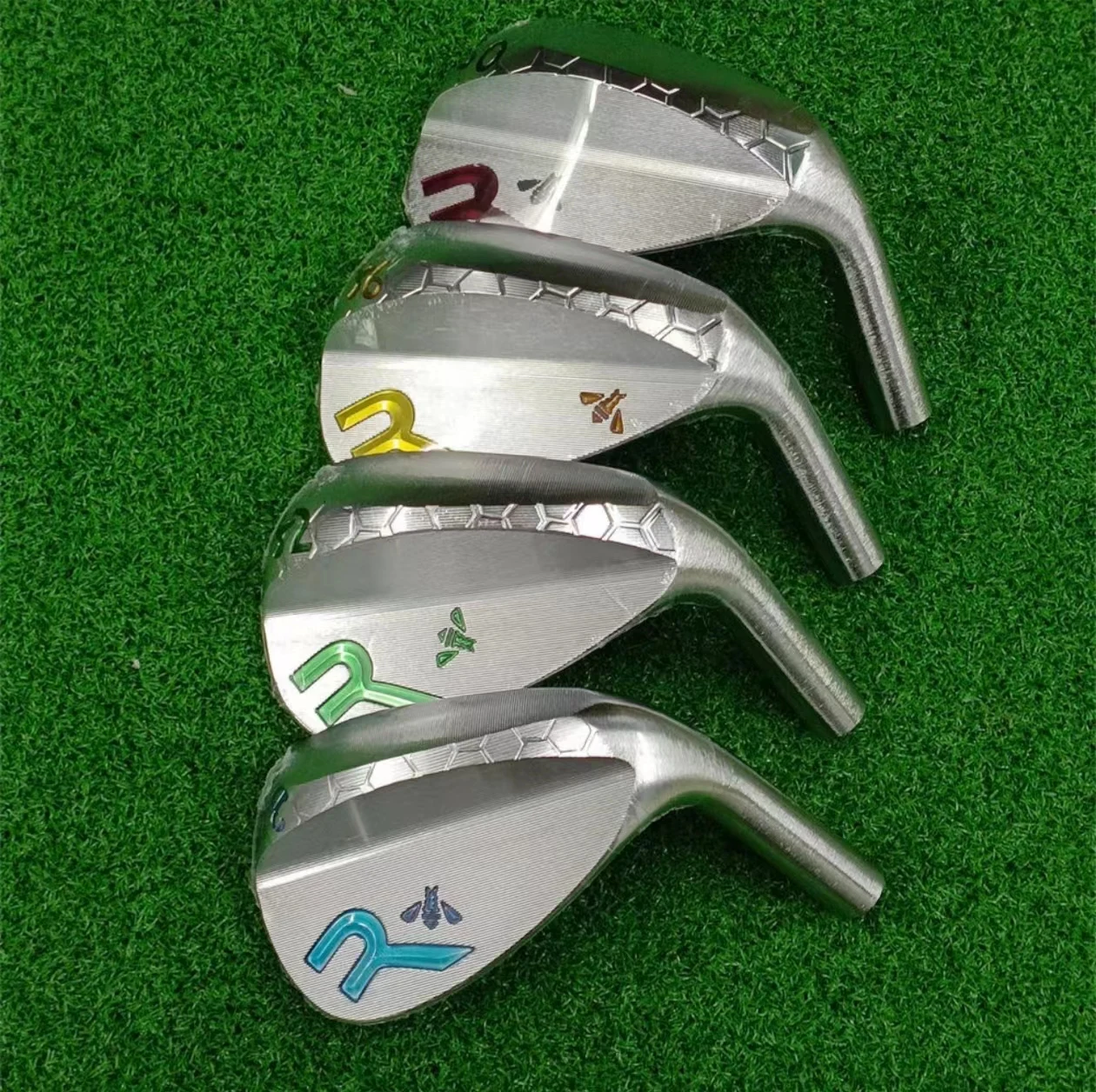 JUNYUE Golf Club Wedges Shaft  Silver Head Colorful Logo, including 48 50 52 54 56 58 60 degrees with shaft.