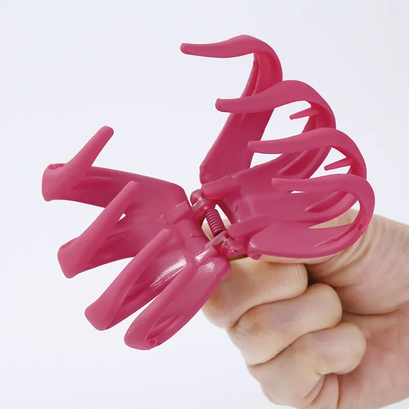 

Новый однотонный коготь для волос с геометрическим вырезом, простой матовый зажим в виде краба для женщин и девочек, заколки для волос большого размера, аксессуары для волос