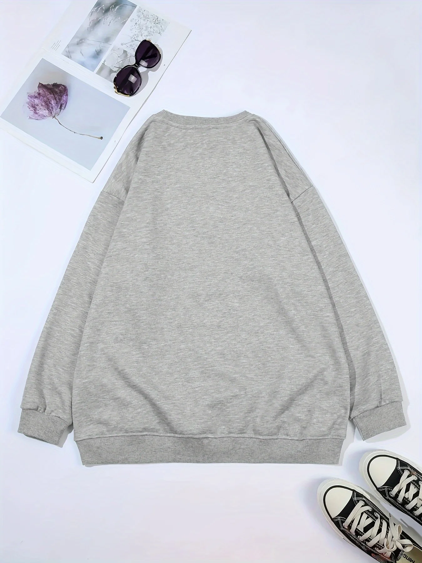 Unisex Christmas Snowmen Sweatshirt - Gray Festive Holiday Cute Snowman Casual Crewneck Pullover