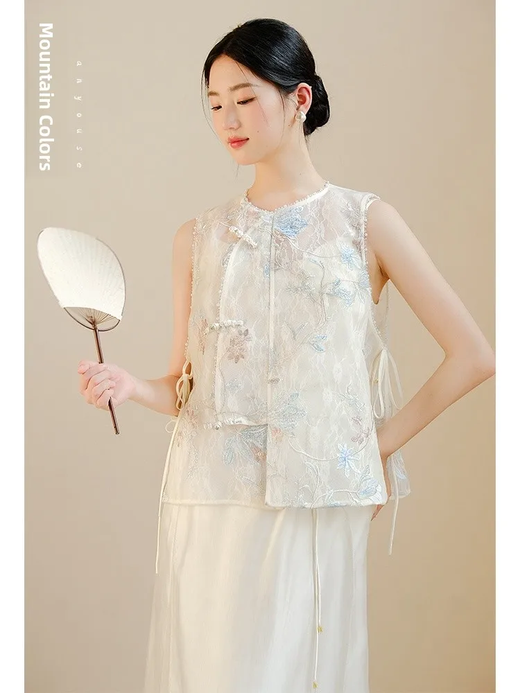 

Young Women's Embroidered Svel Vest Date oulder Pad Chinese Sle Summer Faionable Thin Polyester round Ne Top