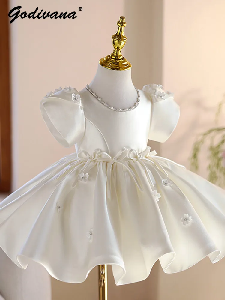

Baby Girls High End Birthday Party Princess Dress Kids White High Waist Heavy 3d Flower Bow Pearl Puff Sleeve Wedding Host Gown