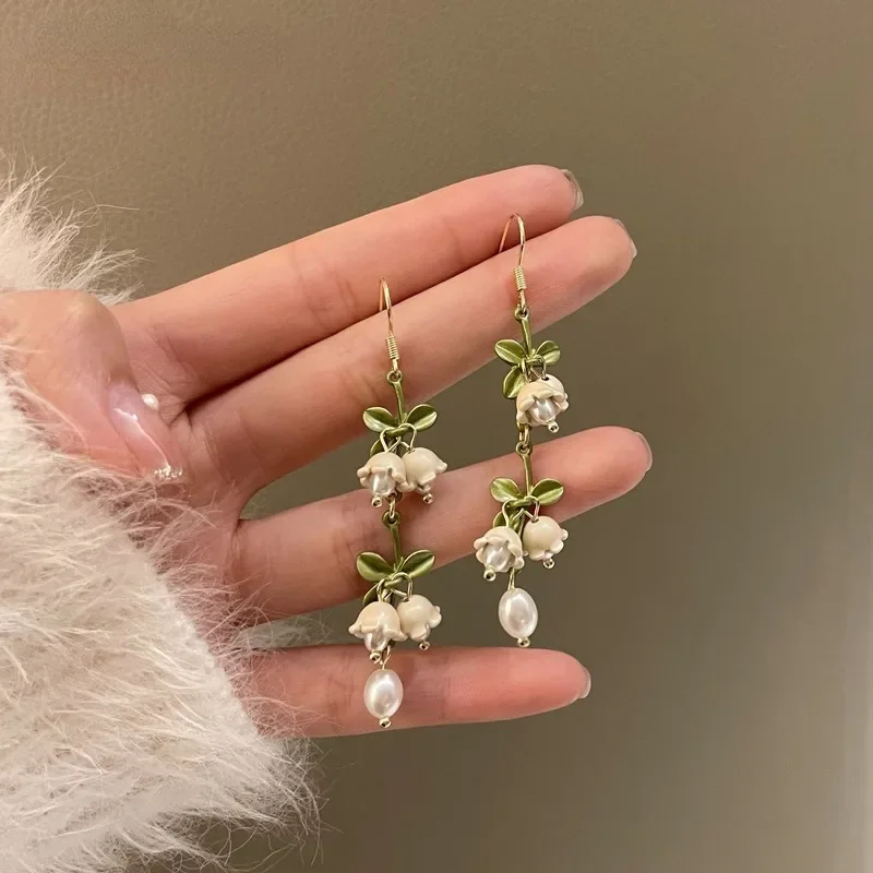 Fashion 1 Pair Charming White Lily of Valley Earrings - Dazzling Long Drop Style - Timeless Elegance for Daily Glam & Special Oc