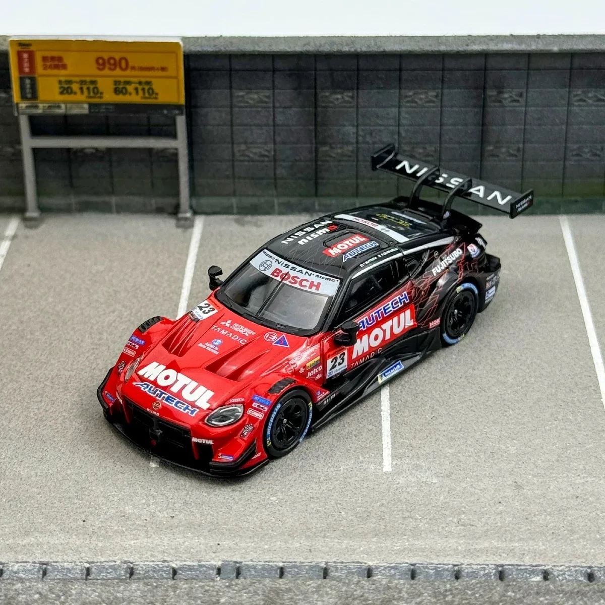 

MINIGT 1:64 Skyline Lady Z Nismo GT500/GTR R35 Modified racing alloy model