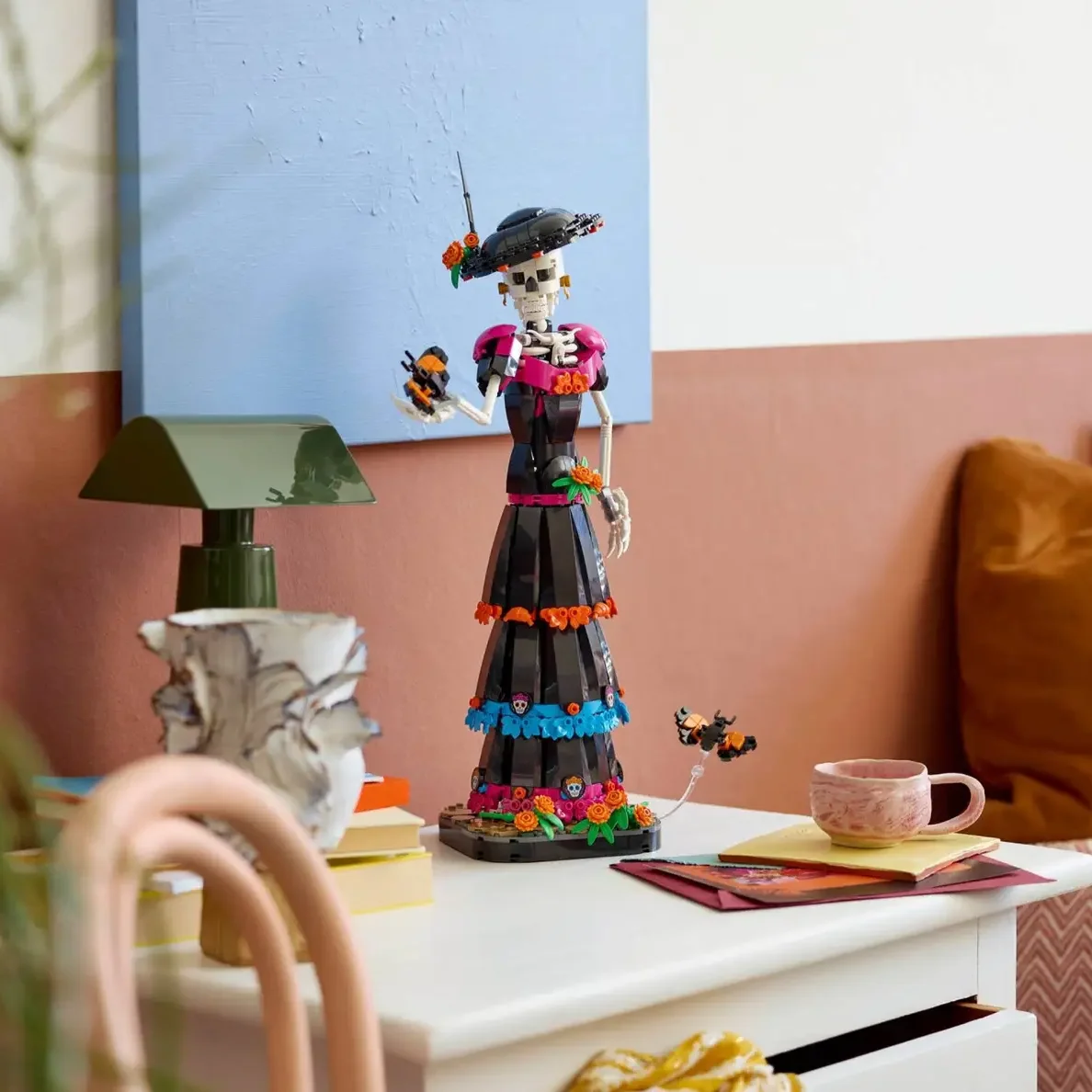 1212Pcs Undead Form Mexican Cultural Skeleton Figurine Skeleton Noblewoman Undead Style Building Blocks Model Toy Ornament Gifts
