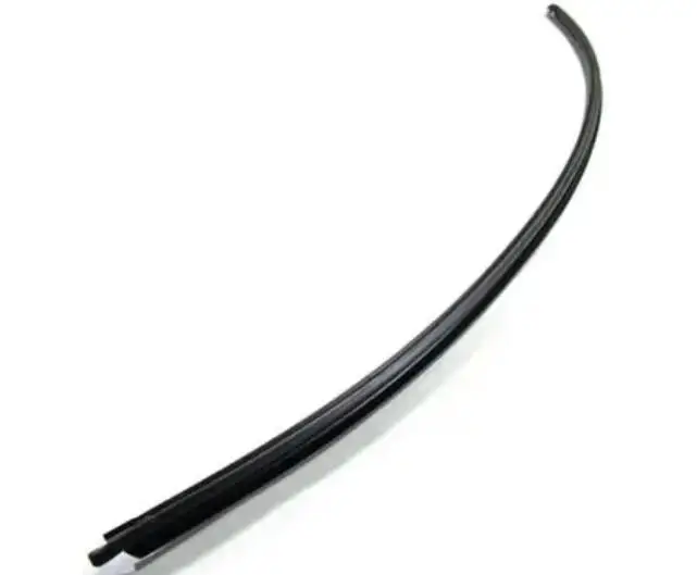 

1 Rear Windshield Lower Moulding Seal For BMW E60 5-Series 525i 530i 528i 51317115412