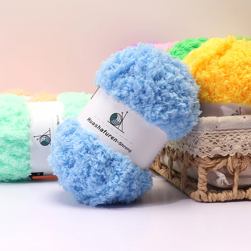 تسعة - جلد الطيور الملون - غزل صوف رقيق صديق للبيئة، مناسب لحياكة الأوشحة بإبر الحياكة. إنها مجموعة المواد f #3