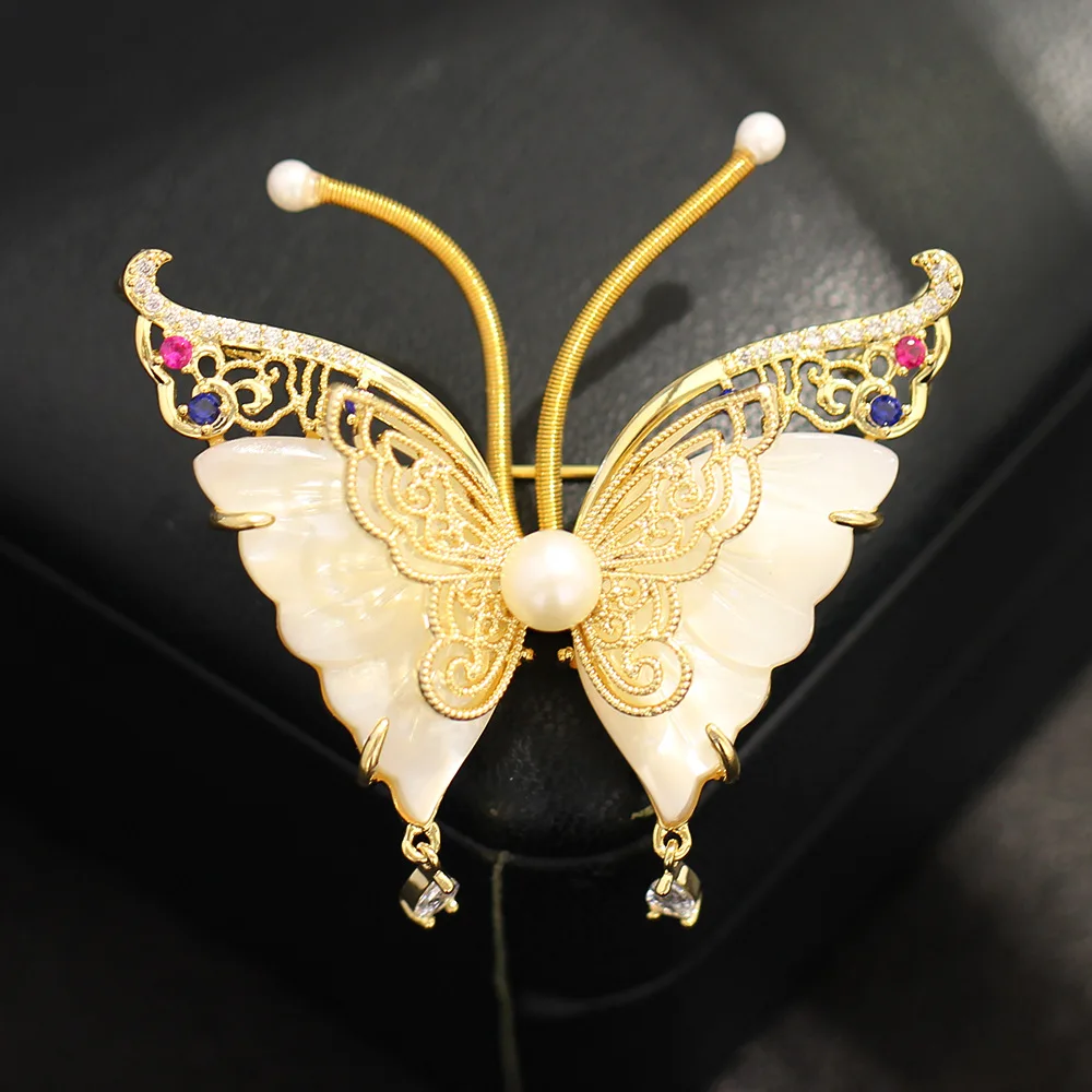

Легкие роскошные броши-бабочки с микроинкрустацией цирконом из натурального перламутра, элегантный аксессуар с пресноводным жемчугом и насекомыми для женщин