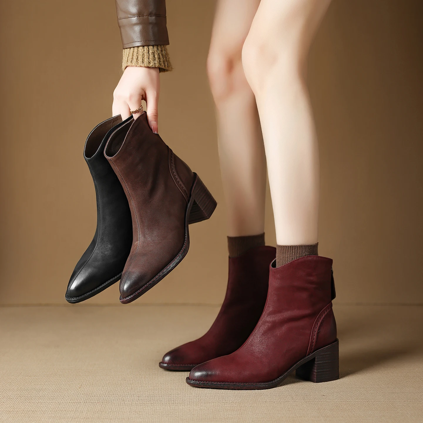 2026 new autumn winter women ankle boots natural leather plus size 22-25cm cowhide pointed toe thick heel back zip western boots