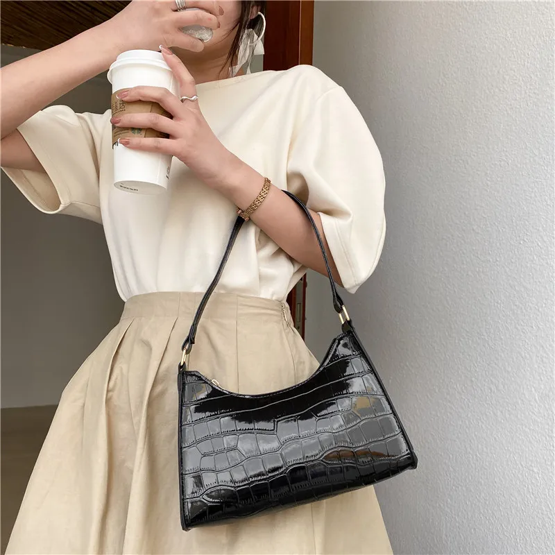 Retro Casual Ladies Handbag Crossbody Ladies Leather Pure Color Chain Handbag Temperament Stone Shoulder Bag