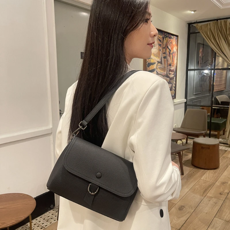 Petit sac carré en cuir de vachette véritable pour femme, sac à main solide polyvalent, couche supérieure, multi-compartiments, sac lancé unique